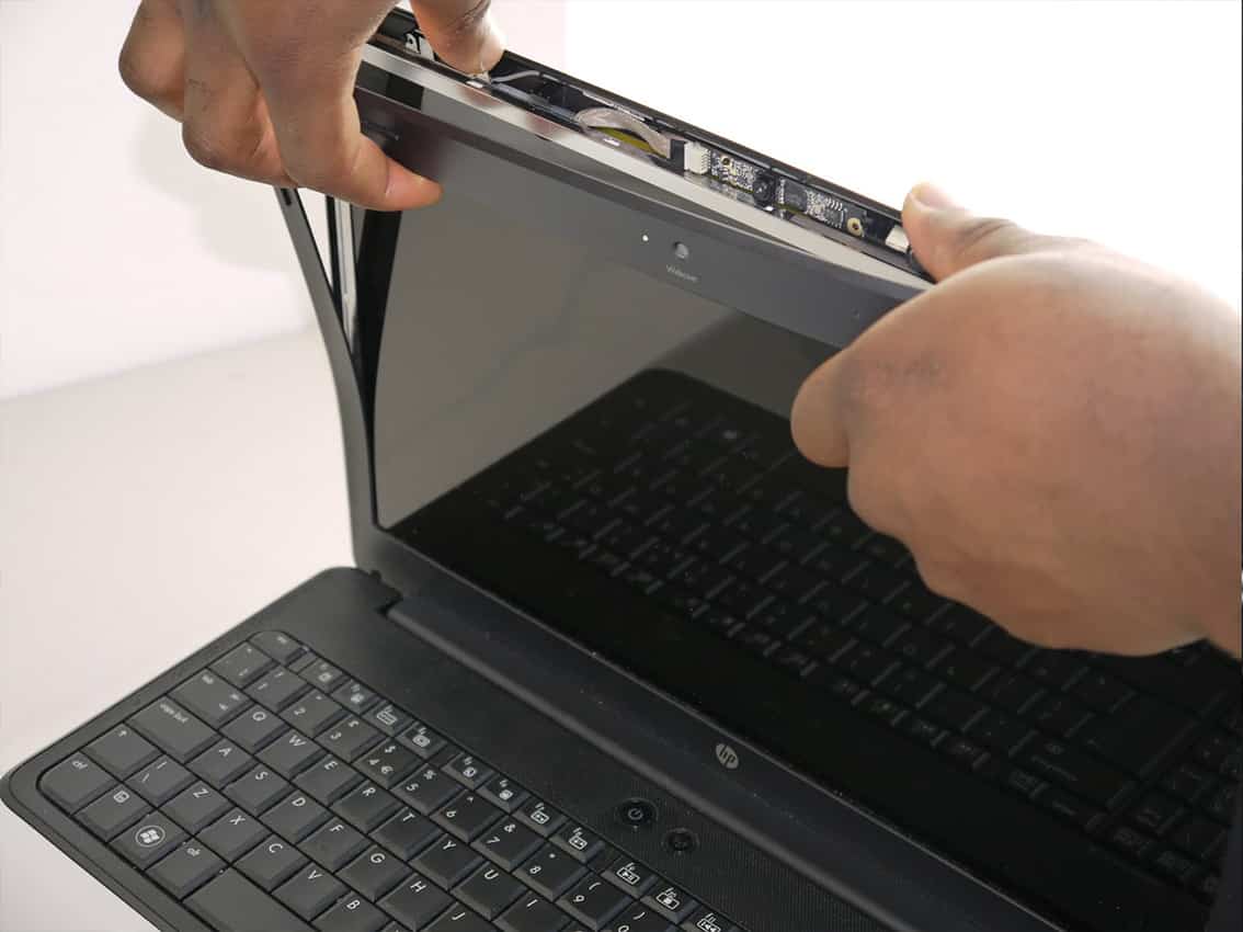 laptop screen replacing service in noida